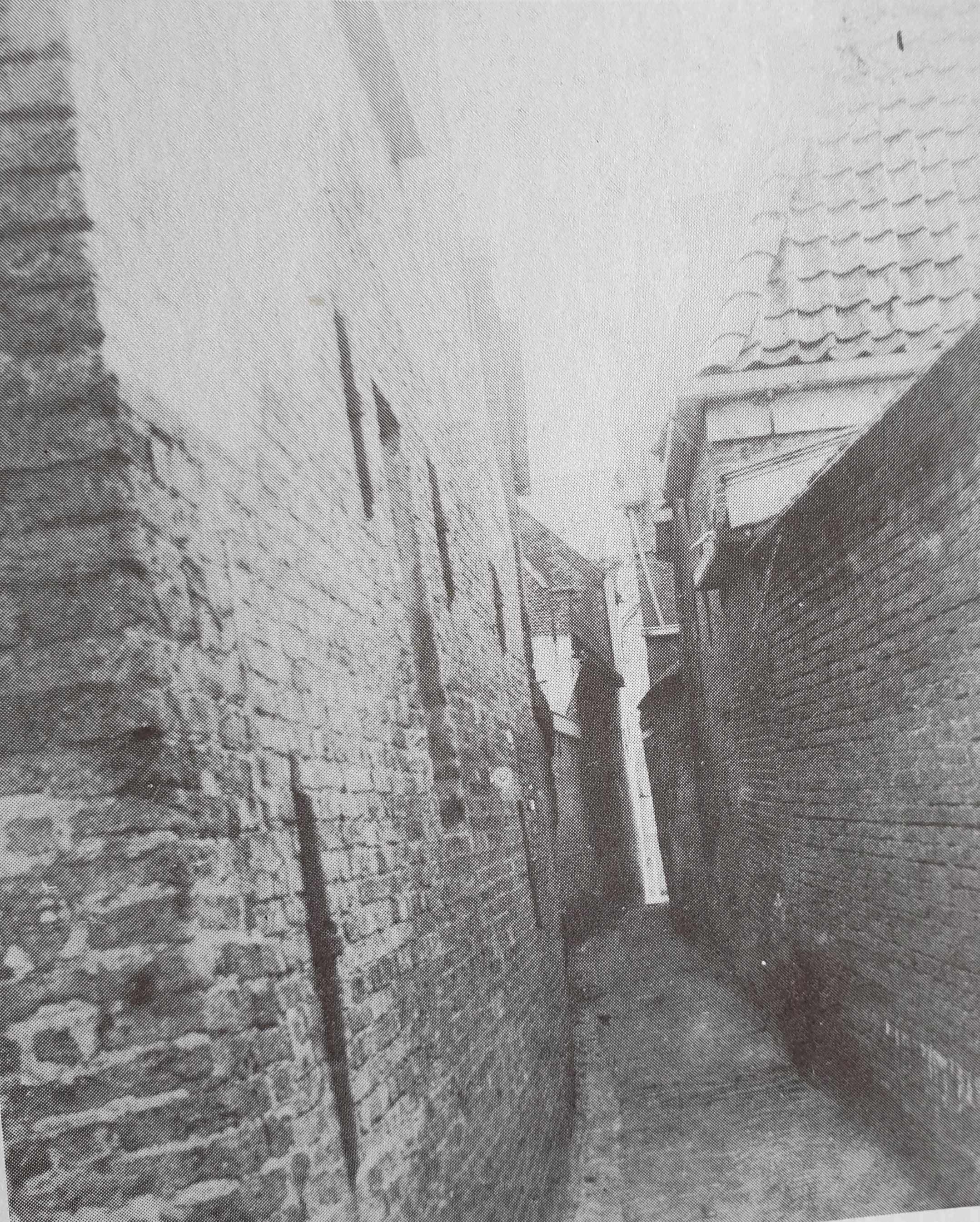 rodenburgersteeg of bakkersteeg aangepast