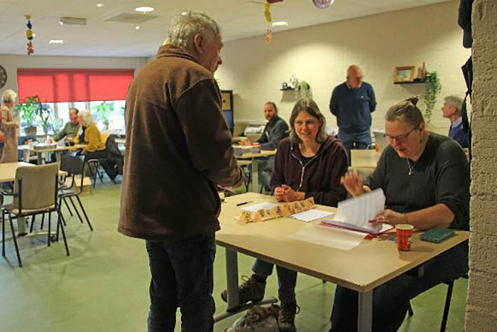 Afhalen van ontbrekende plaatjes in De As
