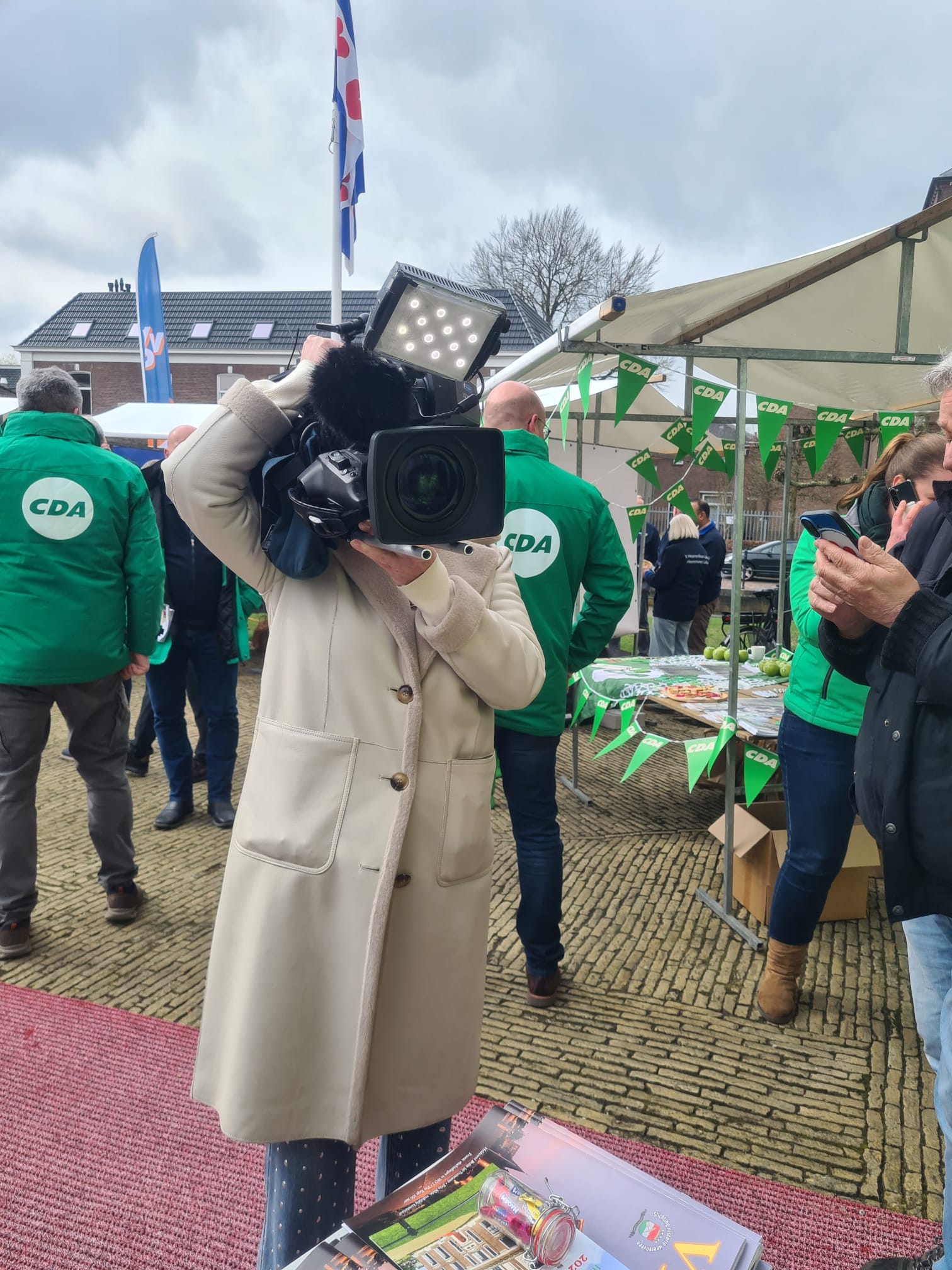 burgemeeseter avine fokkens cameravrouw verkiezingsmarkt